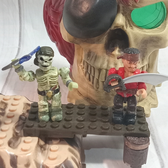 Mega blok Vintage Mega Bloks Pyrates Coffer Trap Incomplete - Picture 10 of 10